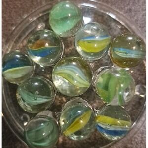 Lot Of 11 Estate Sale Marbles Cats Eyes